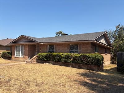 1531 Brook Valley Lane, Dallas TX 75232 - Photo 2