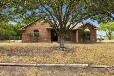 611 Dancer Lane, Lancaster TX 75146 - Photo 3