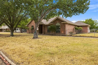 611 Dancer Lane, Lancaster TX 75146
