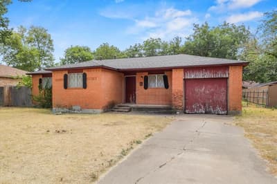 820 Colgate Drive, Lancaster TX 75134 - Photo 3