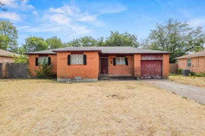 820 Colgate Drive, Lancaster TX 75134