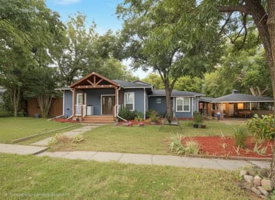 505 S Manson Street, Wolfe City TX 75496 - Photo 2