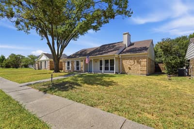 2209 Salerno Drive, Mesquite TX 75150 - Photo 2