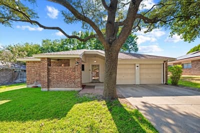 424 Grand Meadow Drive, Fort Worth TX 76108 - Photo 2