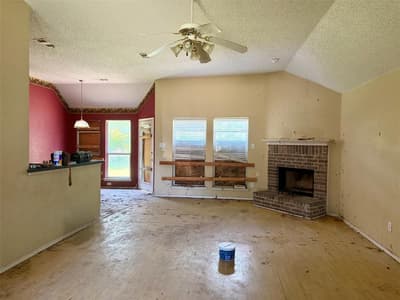 111 Craddock, Glenn Heights TX 75154 - Photo 2