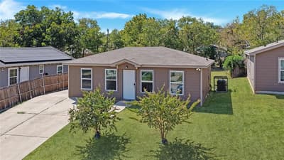 1216 E Powell Avenue, Fort Worth TX 76104 - Photo 2