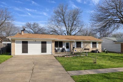 639 Yale Drive, Lancaster TX 75134 - Photo 2