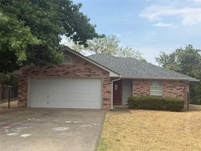 1302 Pamela Drive, Weatherford TX 76086 - Photo 2