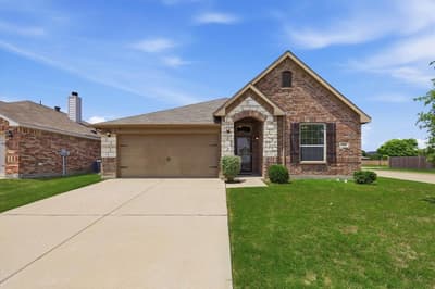 12000 Castleford Way, Fort Worth TX 76036 - Photo 2