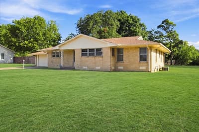 1713 E Mildred Street, Sherman TX 75090 - Photo 2