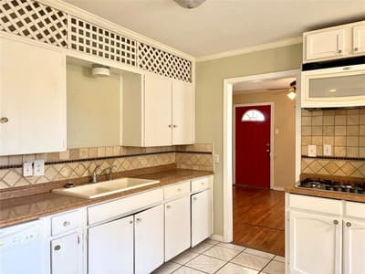 2225 N Shannon Street, Sherman TX 75092 - Photo 3