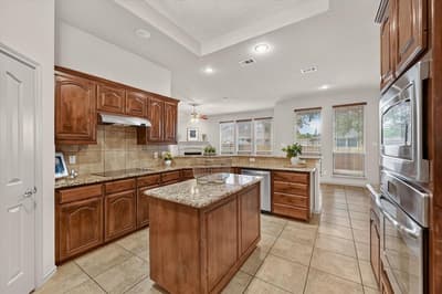 14 Lucas Lane, Edgecliff Village TX 76134 - Photo 4