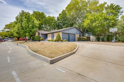 435 SE Gardens Boulevard, Burleson TX 76028 - Photo 3