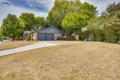 435 SE Gardens Boulevard, Burleson TX 76028 - Photo 4
