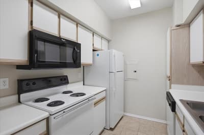 3212 Donnelly Circle # 504, Fort Worth TX 76107 - Photo 3
