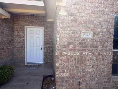 9325 Rhoni Court, Fort Worth TX 76140 - Photo 5