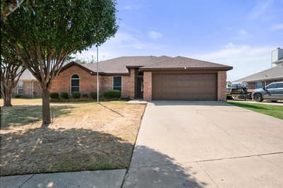 8031 Blue Duck Trail, Arlington TX 76002