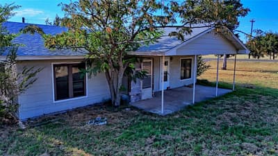 5423 Fm 1956, Nocona TX 76255 - Photo 3