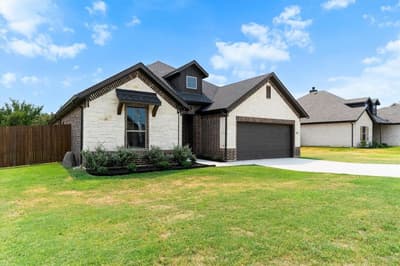 2106 Briarwood Drive, Bridgeport TX 76426 - Photo 3