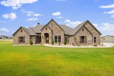 460 Royal Santana Run, Weatherford TX 76087