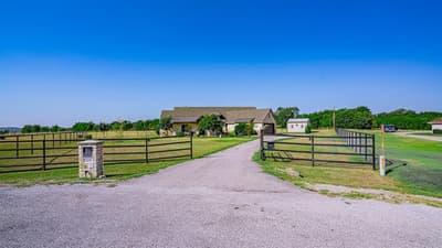 3609 Farm Land Court, Granbury TX 76048 - Photo 2