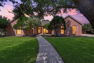 4901 Forest Hill Drive, Flower Mound TX 75028 - Photo 2