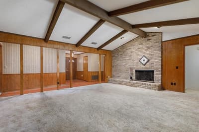 6928 Mill Falls Drive, Dallas TX 75248 - Photo 2