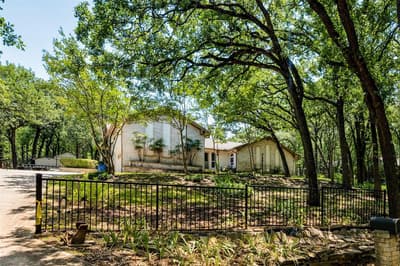 3014 Idlecreek Drive, Dalworthington Gardens TX 76016 - Photo 2