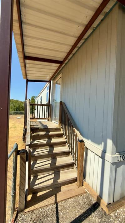 1108 Ridgeview Circle, Granbury TX 76048 - Photo 2