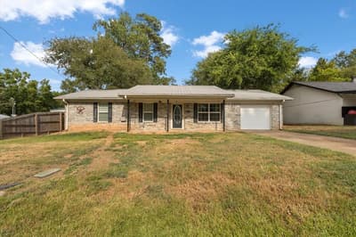 10204 Rolling Pines Drive, Tyler TX 75707 - Photo 2