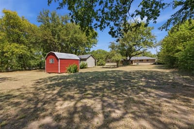 6121 Ten Mile Bridge Road, Fort Worth TX 76135 - Photo 2