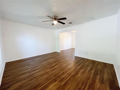 616 Valley Spring Drive, Arlington TX 76018 - Photo 3