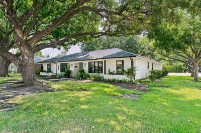 12420 Wood Manor Circle, Farmers Branch TX 75234 - Photo 2