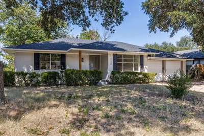 3138 Touraine Drive, Dallas TX 75211 - Photo 2