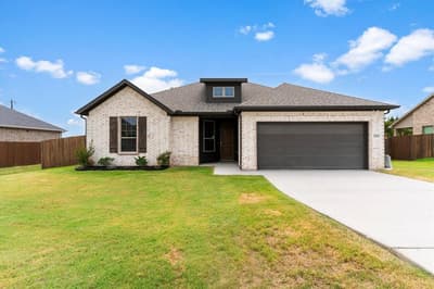 2110 Briarwood Drive, Bridgeport TX 76426