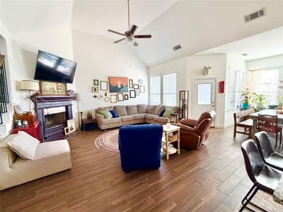 213 Flower Ridge Drive, Fort Worth TX 76108