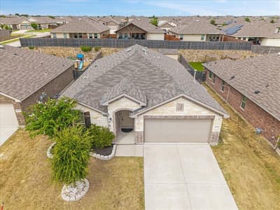 14437 Leadrope Circle, Fort Worth TX 76052 - Photo 4
