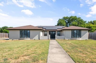 108 Haywood Drive, Benbrook TX 76126