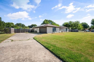 108 Haywood Drive, Benbrook TX 76126 - Photo 4