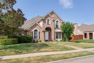 321 Andre Drive, Irving TX 75063 - Photo 2