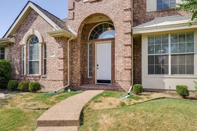 321 Andre Drive, Irving TX 75063 - Photo 4