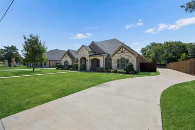 2526 Fruitland Avenue, Farmers Branch TX 75234 - Photo 2