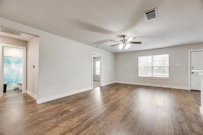 3807 Alsbury Street, Dallas TX 75216 - Photo 4