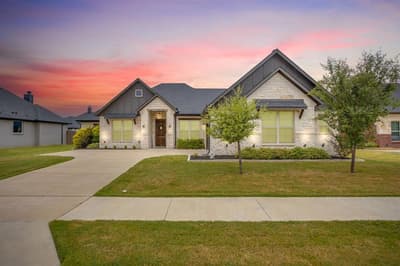 112 Steves Way, Waxahachie TX 75165