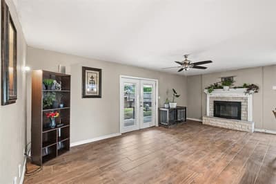 2015 Roberts Drive, Granbury TX 76048 - Photo 5