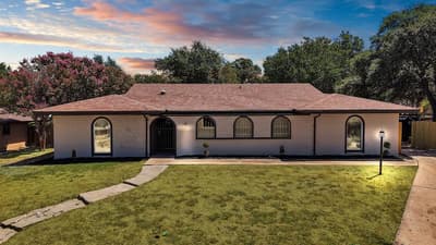 6617 Sabrosa Court W, Fort Worth TX 76133 - Photo 2