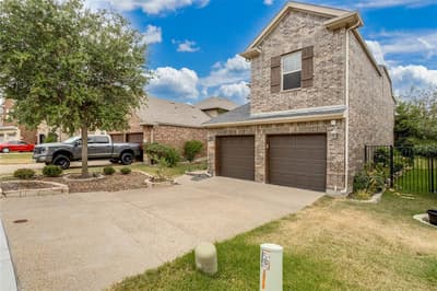 1014 Kaylie Street, Grand Prairie TX 75052 - Photo 2