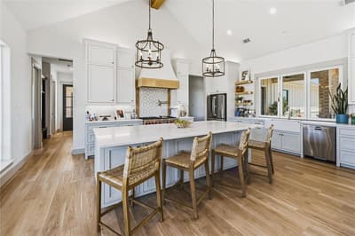 212 Dan Russell Bend, Weatherford TX 76087