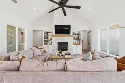 212 Dan Russell Bend, Weatherford TX 76087 - Photo 5