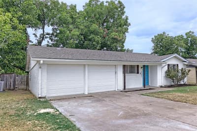 2903 E Mitchell Street, Arlington TX 76010 - Photo 2